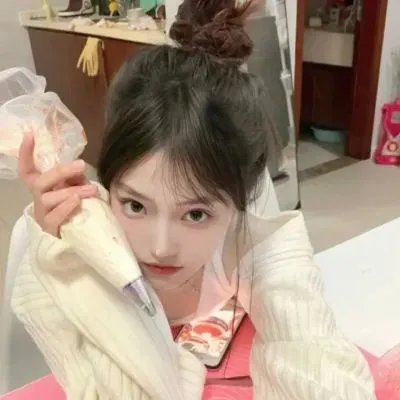 小津安二郎经典《晚春》超清修复：为了让女儿出嫁而编造谎言的父亲，极致克制的日本美学