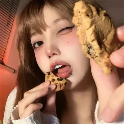 【社会反思】《明天，我会成为谁的女友》全集在线：出租女友、陪酒女、追星族的边缘女性真实生活图鉴